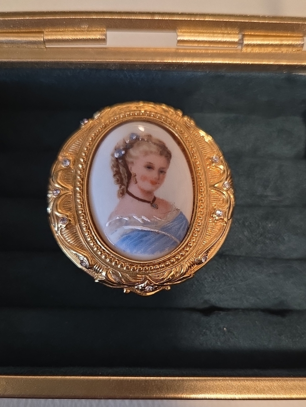 Gold-Tone Limoges Hand Painted Portrait Cameo Trinket Box